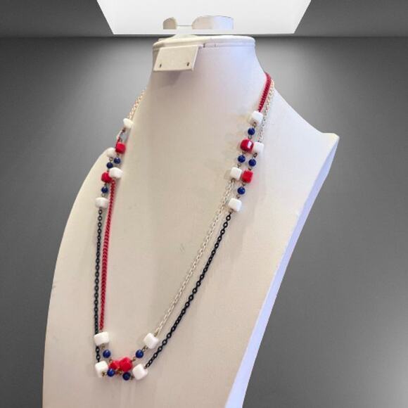 Vintage Red White Blue Glass Beaded Patriotic Necklace - Picture 6 of 6
